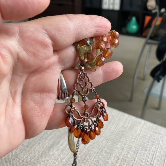 Vtg Necklace and Earrings Set, Amber Color with Sage Green Ribbon, Fall Colours - Picture 4 of 6